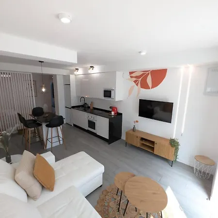 Διαμέρισμα Bajondillo Loft Frente Al Mar Τορρεμολίνος