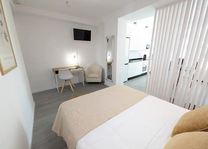 Bajondillo Loft Frente Al Mar Apartment *